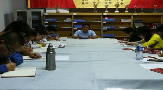 德信体育官网应用物理学本科生党支部学习7.26习主席重要讲话交流会