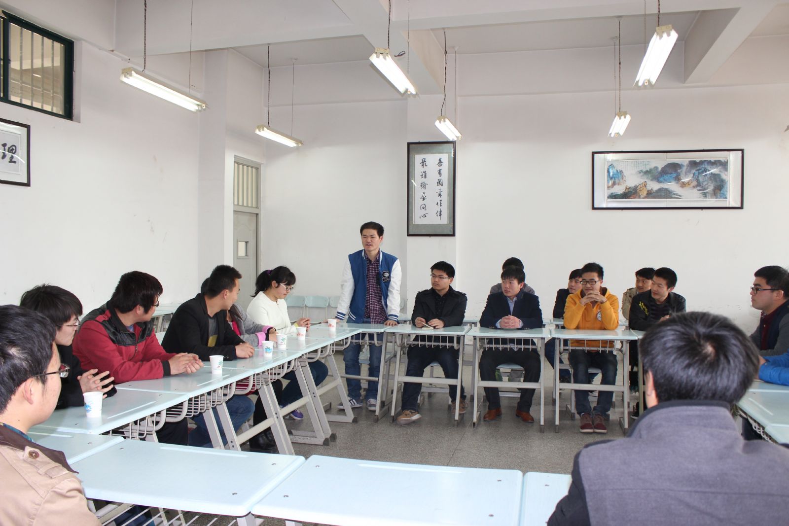 德信体育官网与西北师大物电公司开展员工交流活动