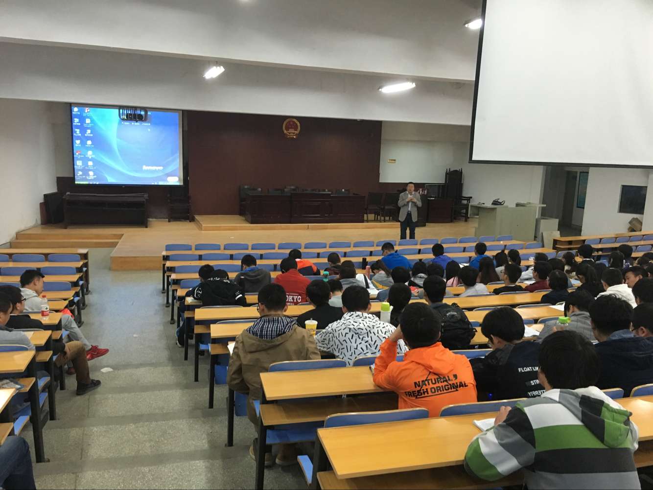 德信体育官网举行2017届毕业生考研及就业动员会