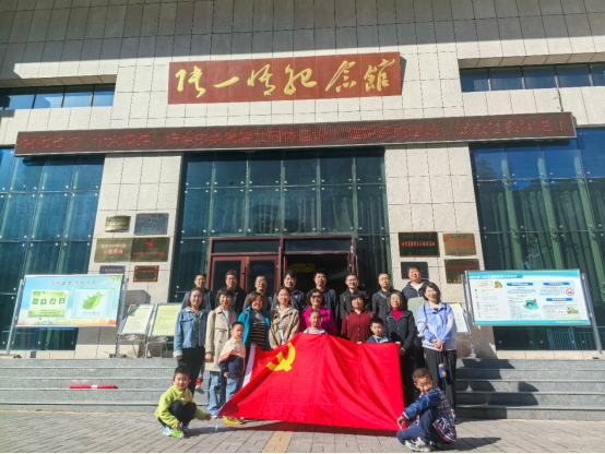 德信体育官网物理教师党支部赴张一悟纪念馆开展主题党日活动