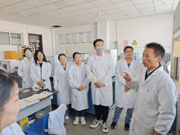 德信体育官网实验室开展安全培训和应急演练